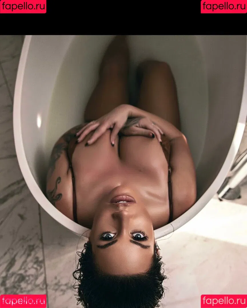 Victoria Love Onlyfans Photo Gallery 
