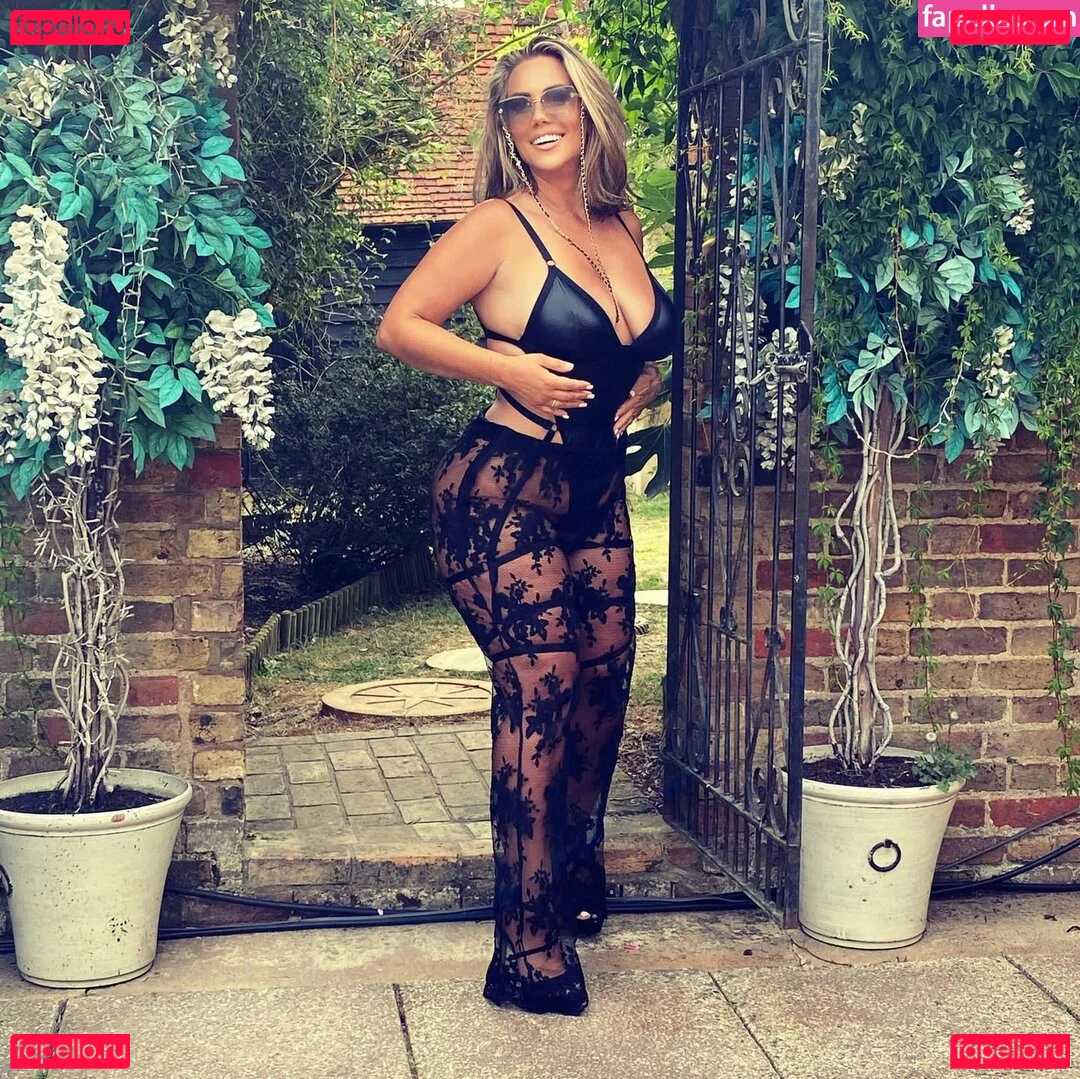 Victoria Love Onlyfans Photo Gallery 