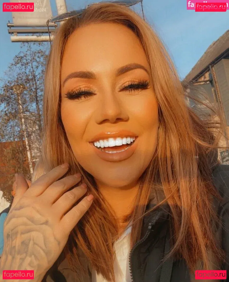 Victoria Love Onlyfans Photo Gallery 