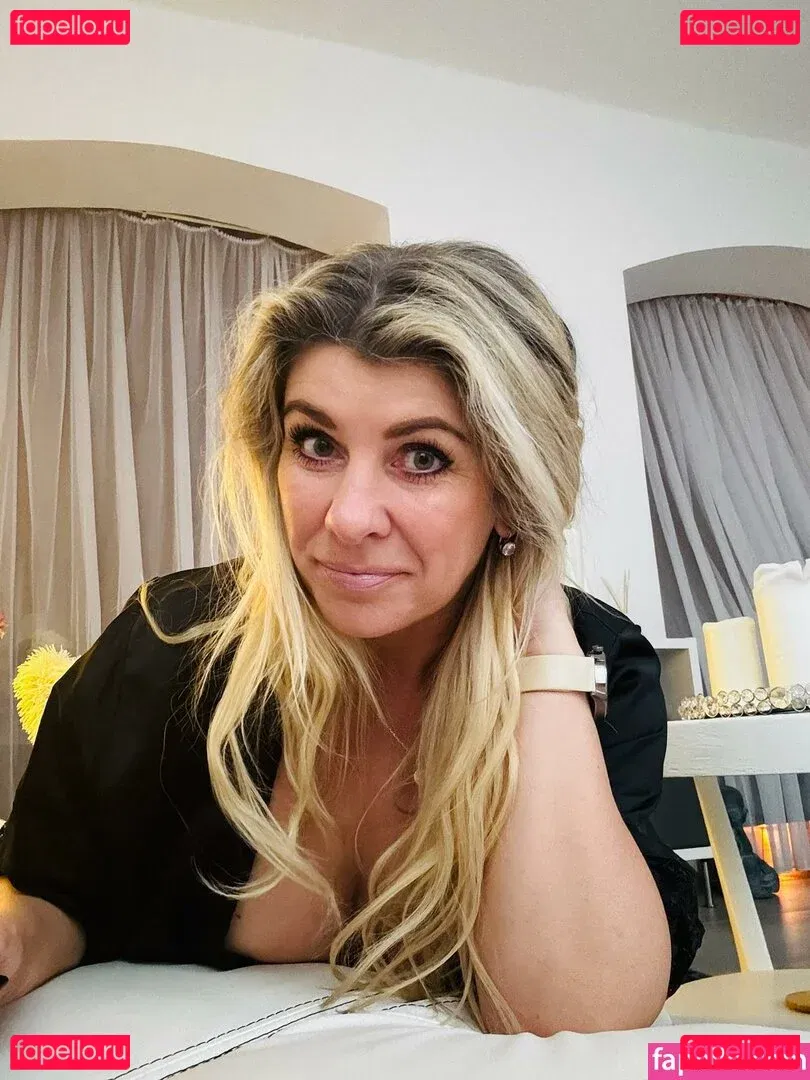 Victoria Love Onlyfans Photo Gallery 