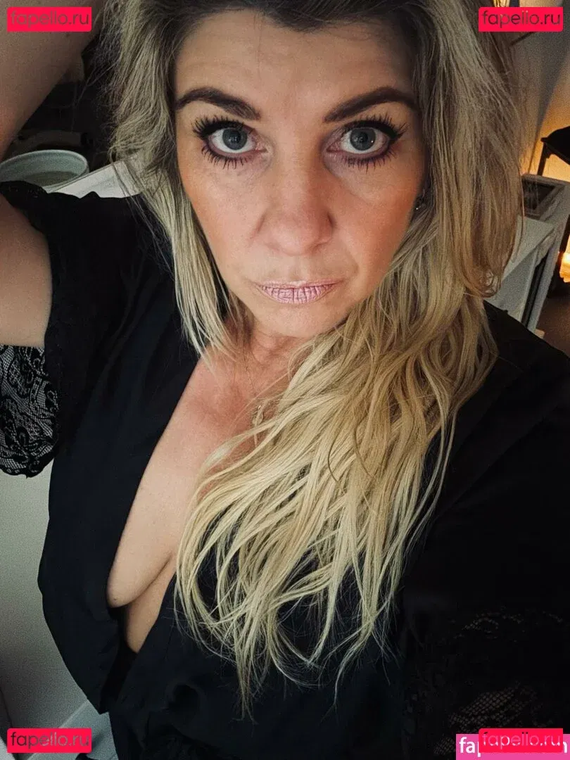 Victoria Love Onlyfans Photo Gallery 