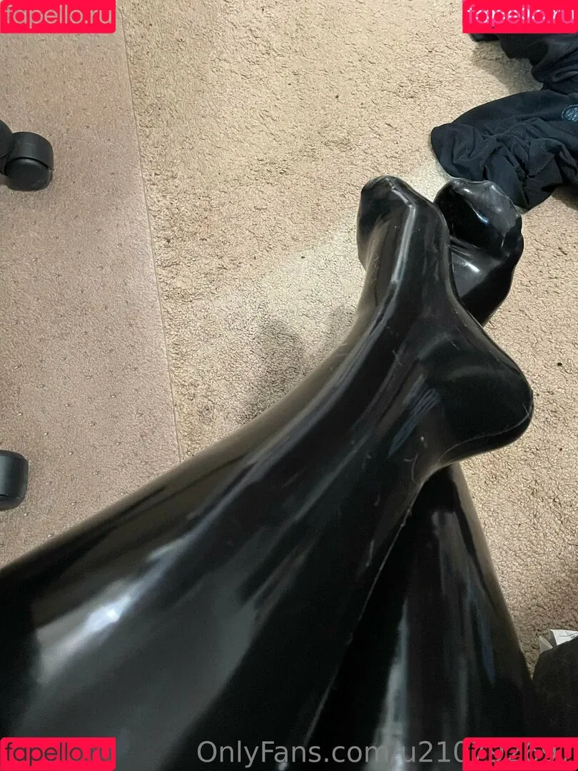 u210792697 Onlyfans Photo Gallery 