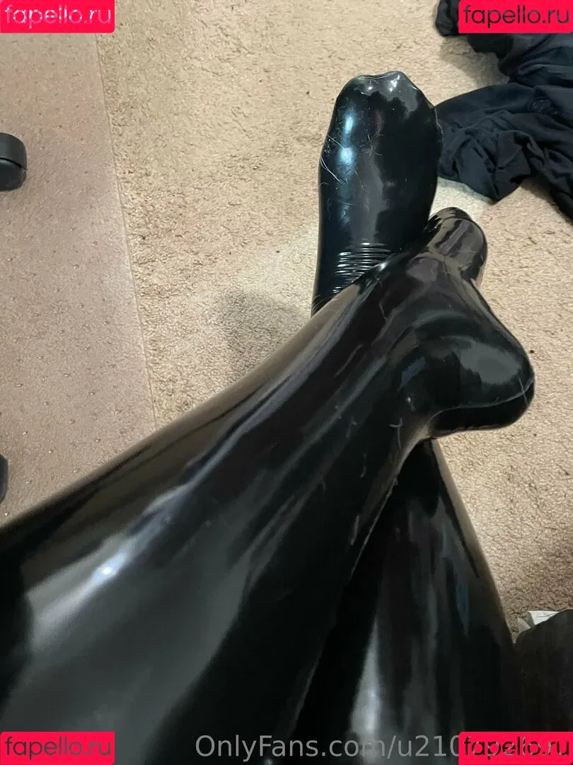 u210792697 Onlyfans Photo Gallery 