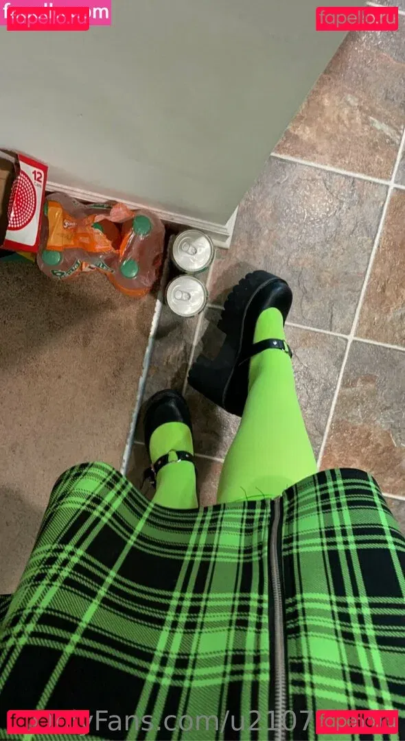 u210792697 Onlyfans Photo Gallery 