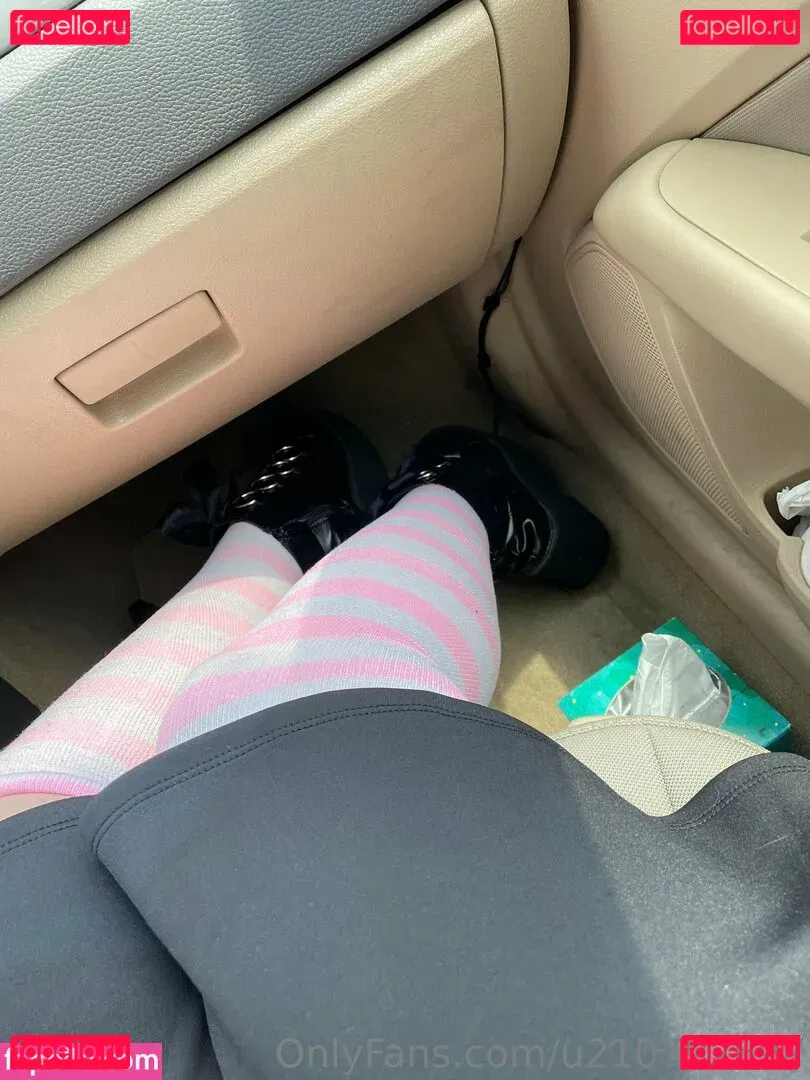 u210792697 Onlyfans Photo Gallery 