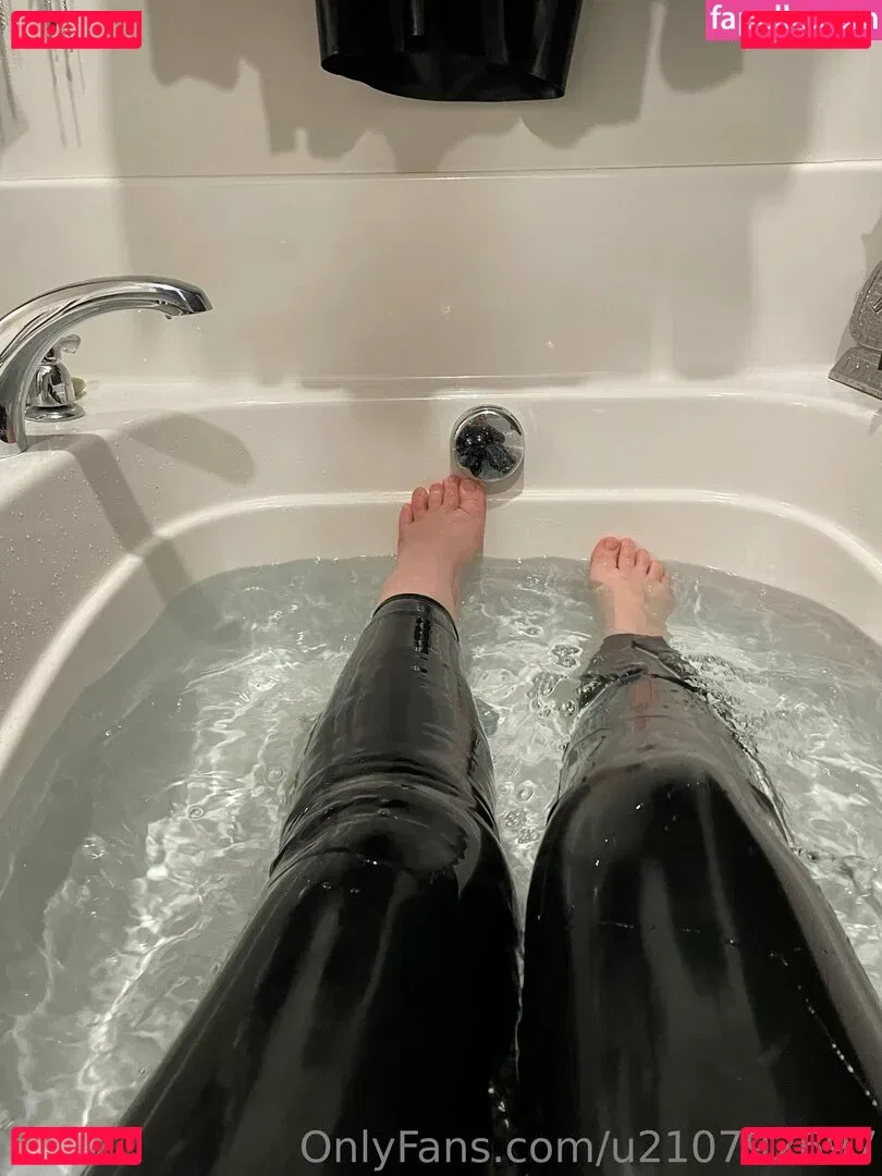 u210792697 Onlyfans Photo Gallery 