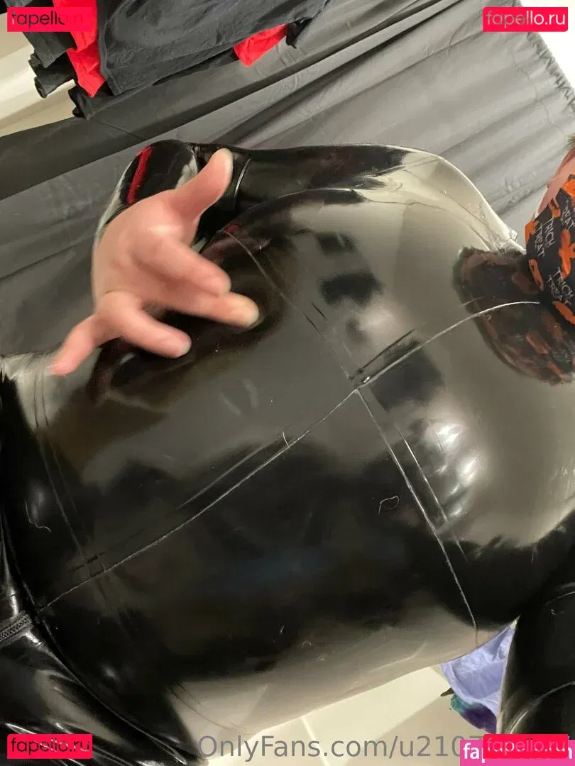 u210792697 Onlyfans Photo Gallery 