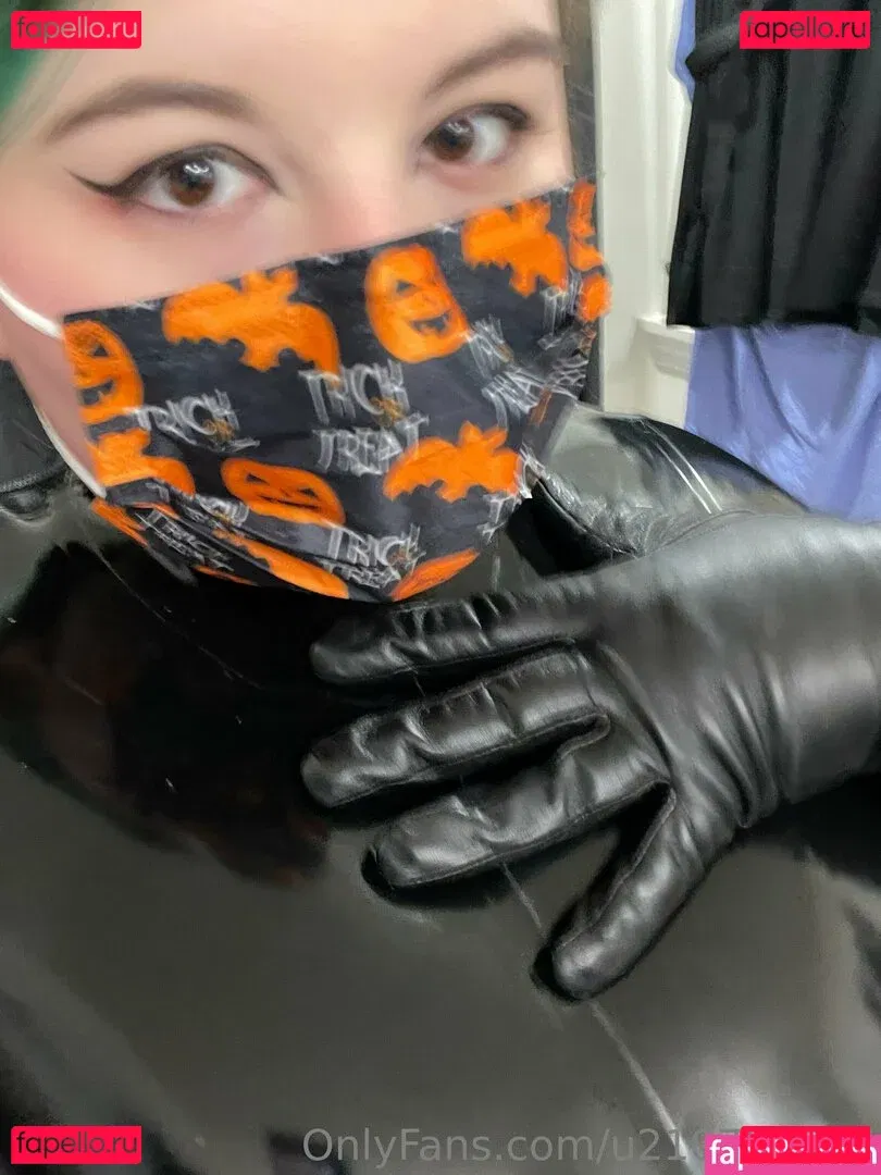 u210792697 Onlyfans Photo Gallery 