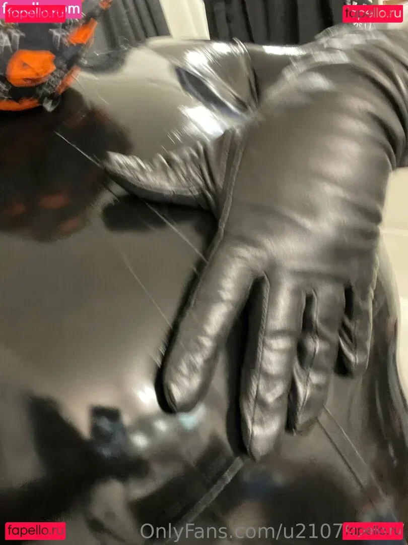 u210792697 Onlyfans Photo Gallery 