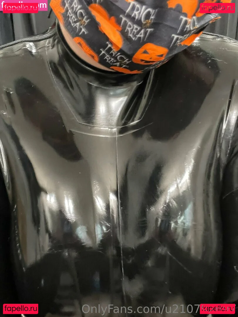 u210792697 Onlyfans Photo Gallery 