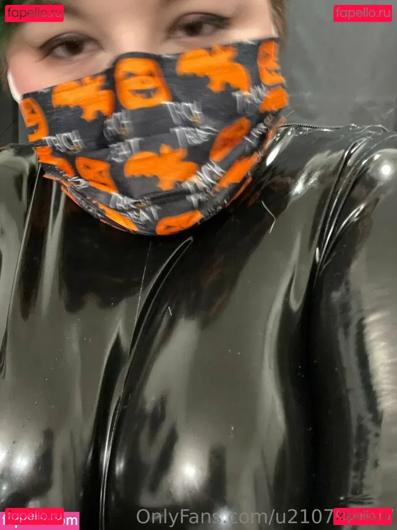 u210792697 Onlyfans Photo Gallery 