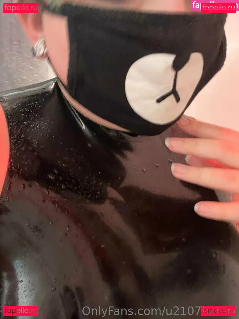 u210792697 Onlyfans Photo Gallery 