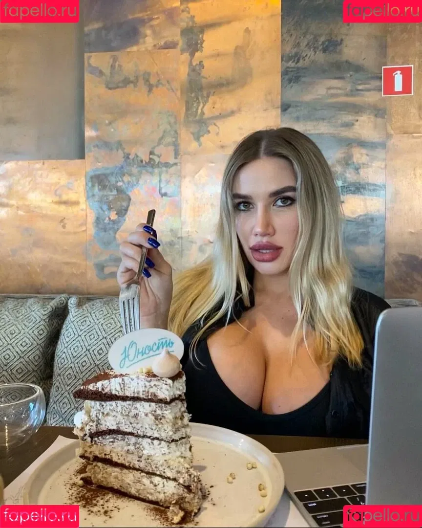 Alina Crijanovscaia Onlyfans Photo Gallery 
