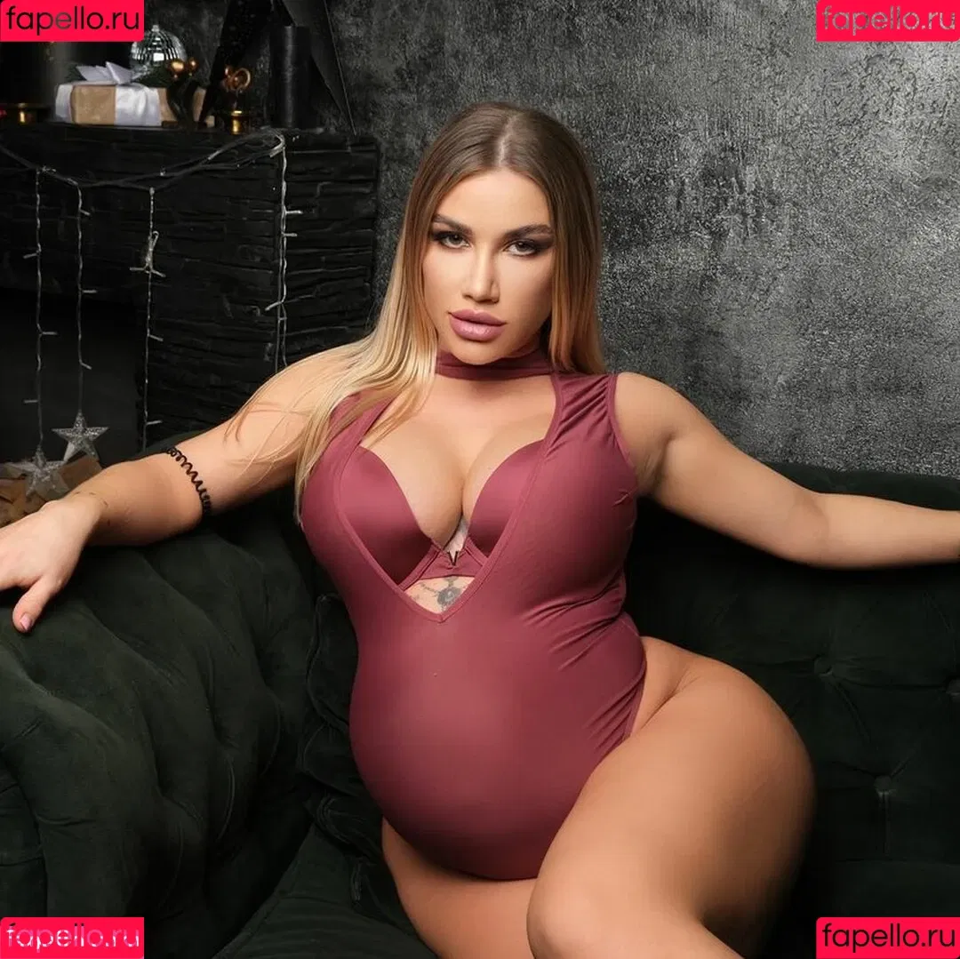 Alina Crijanovscaia Onlyfans Photo Gallery 