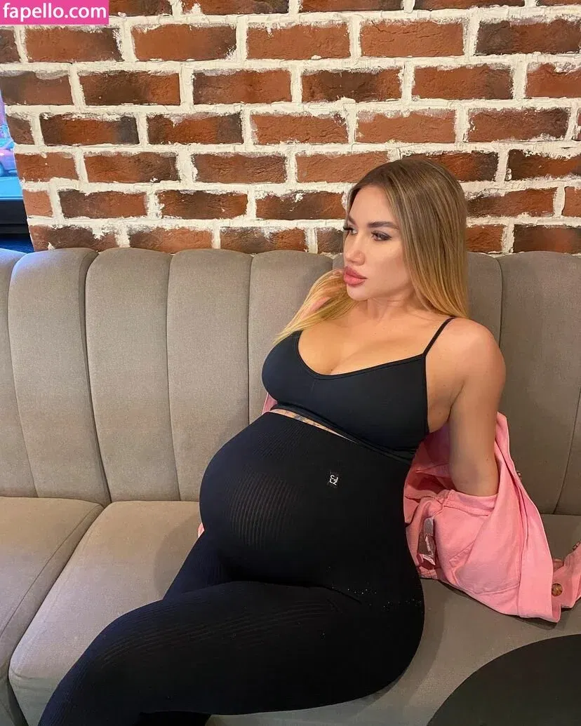 Alina Crijanovscaia Onlyfans Photo Gallery 