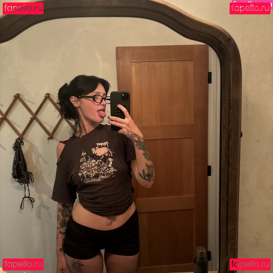 Ashrose Daniels Nude Onlyfans Photo 13