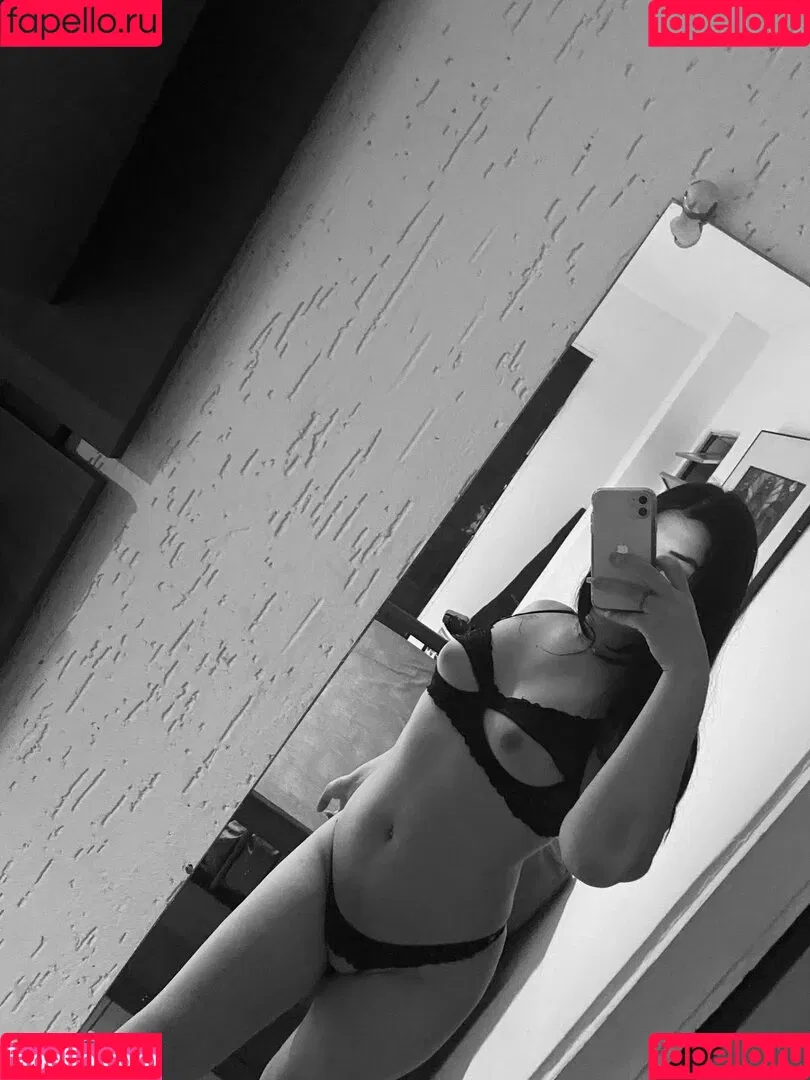 Bianca Andrade Onlyfans Photo Gallery 