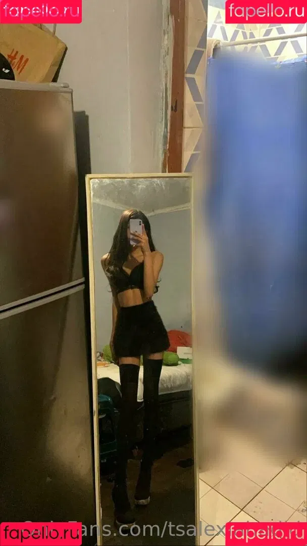 bellaahadid Onlyfans Photo Gallery 