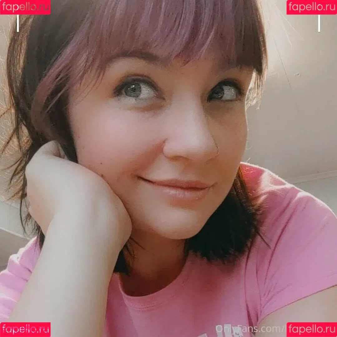 hollygraileonline Onlyfans Photo Gallery 