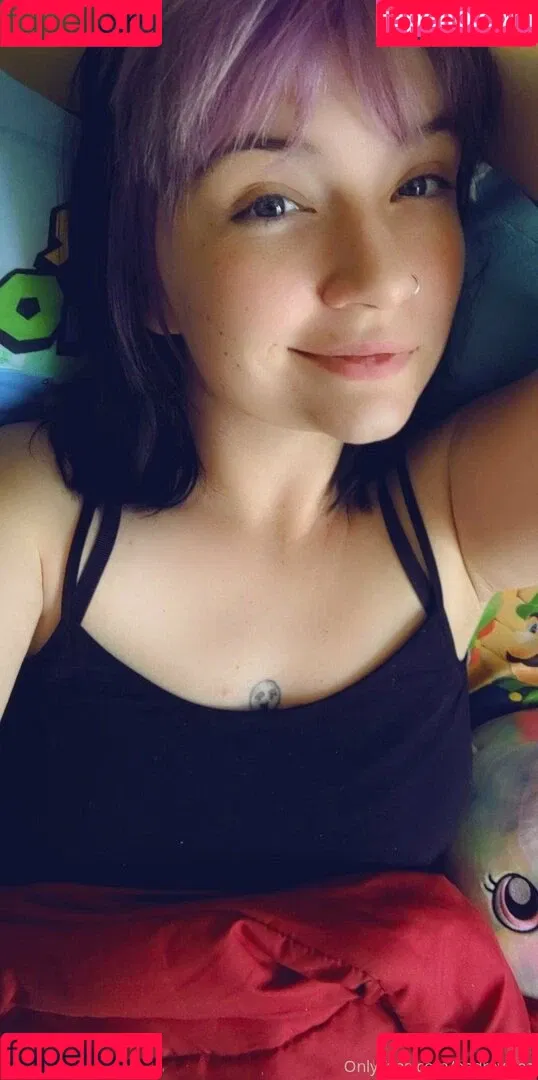 hollygraileonline Onlyfans Photo Gallery 