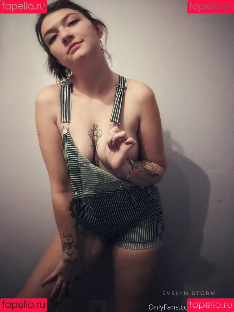 hollygraileonline Onlyfans Photo Gallery 