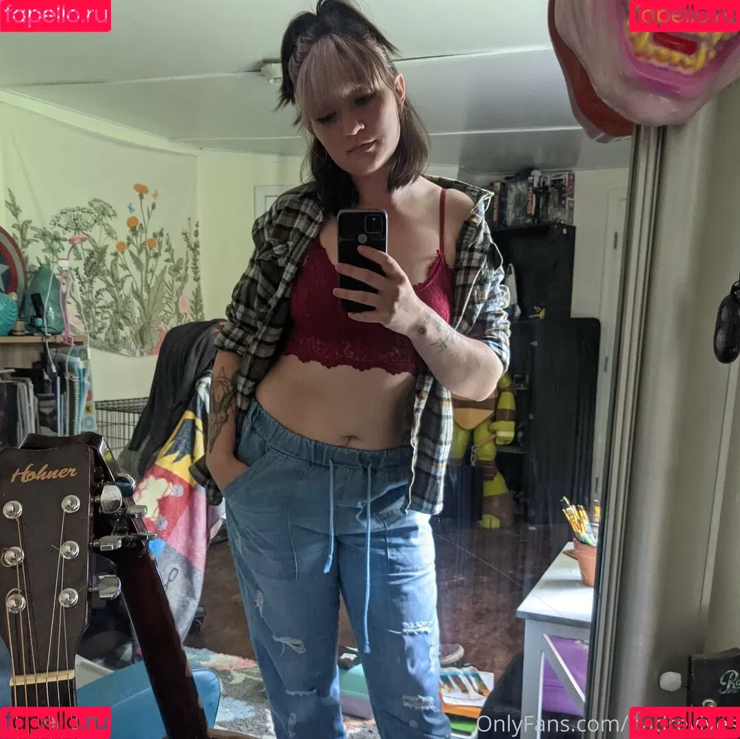 hollygraileonline Onlyfans Photo Gallery 