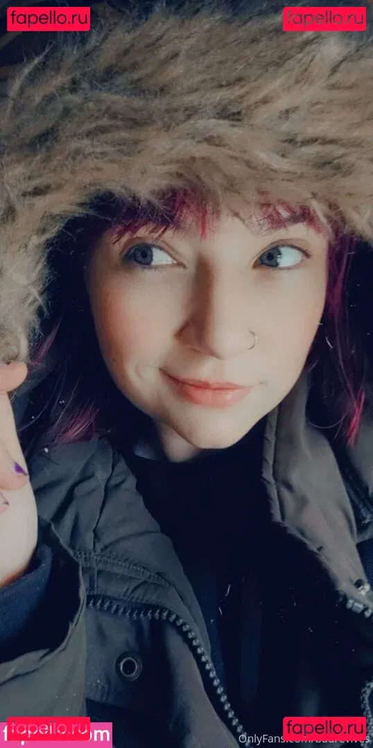 hollygraileonline Onlyfans Photo Gallery 