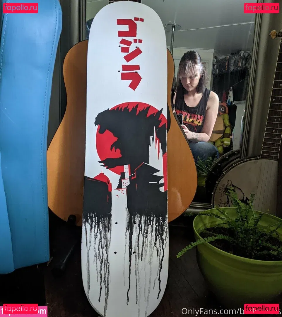 hollygraileonline Onlyfans Photo Gallery 