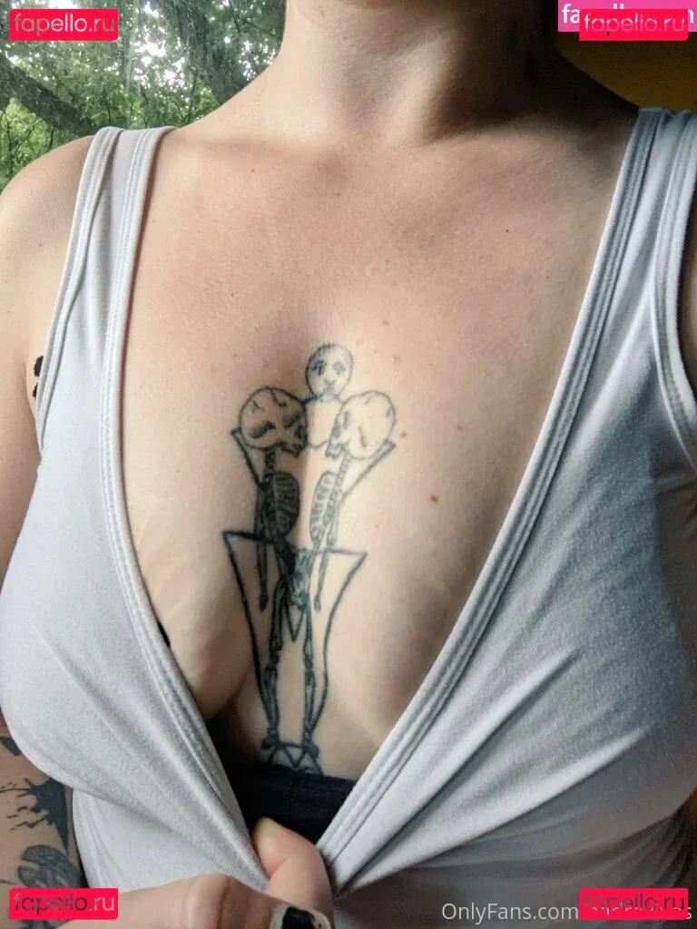 hollygraileonline Onlyfans Photo Gallery 