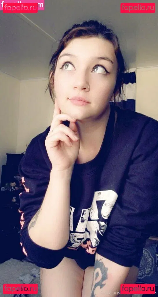 hollygraileonline Onlyfans Photo Gallery 