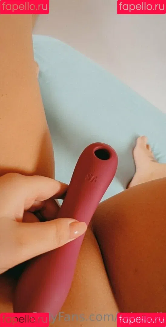 mia.mii Onlyfans Photo Gallery 