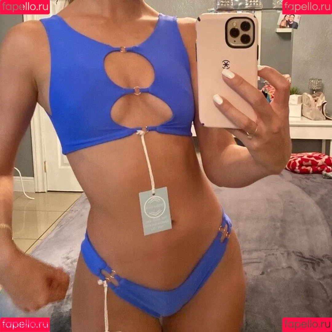 Betsy Alvarez Onlyfans Photo Gallery 
