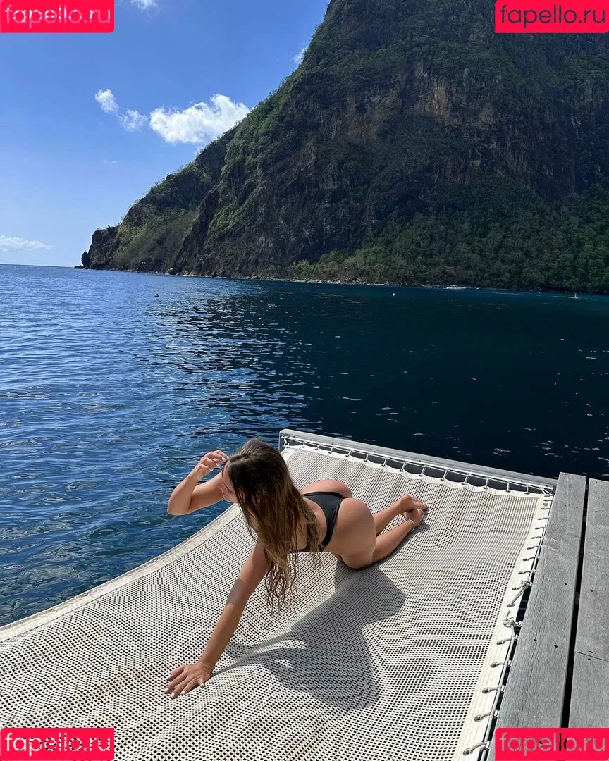 Betsy Alvarez Onlyfans Photo Gallery 