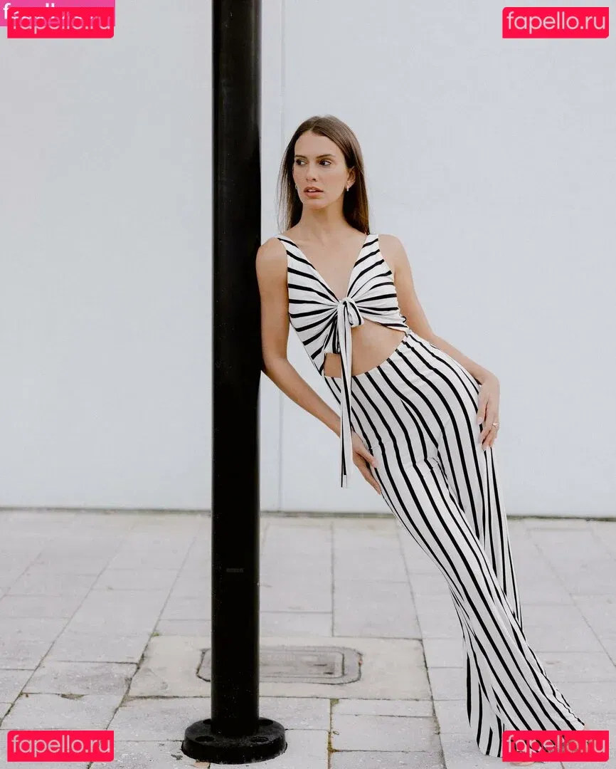 Betsy Alvarez Onlyfans Photo Gallery 