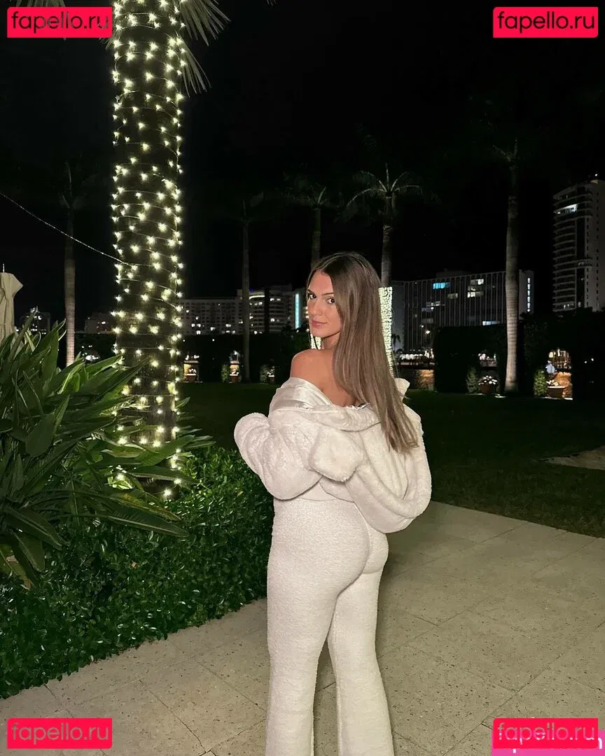 Betsy Alvarez Onlyfans Photo Gallery 
