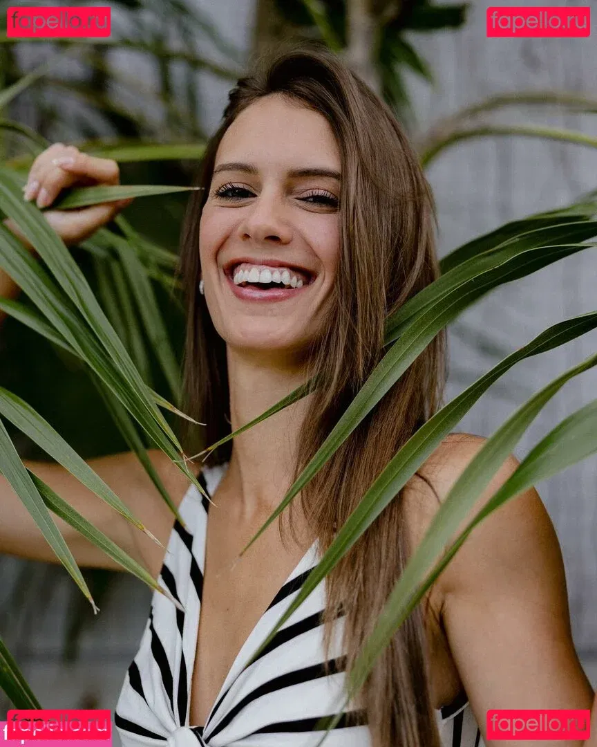 Betsy Alvarez Onlyfans Photo Gallery 