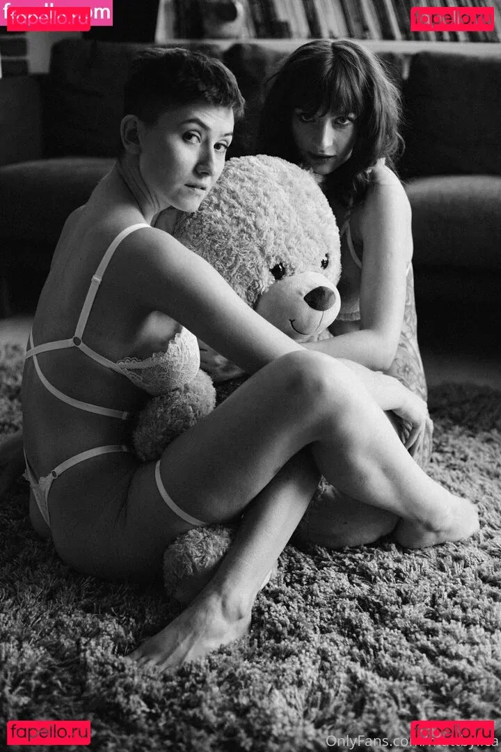 mattbylica Onlyfans Photo Gallery 