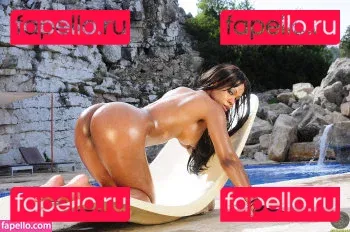 Claudia Price Onlyfans Photo Gallery 