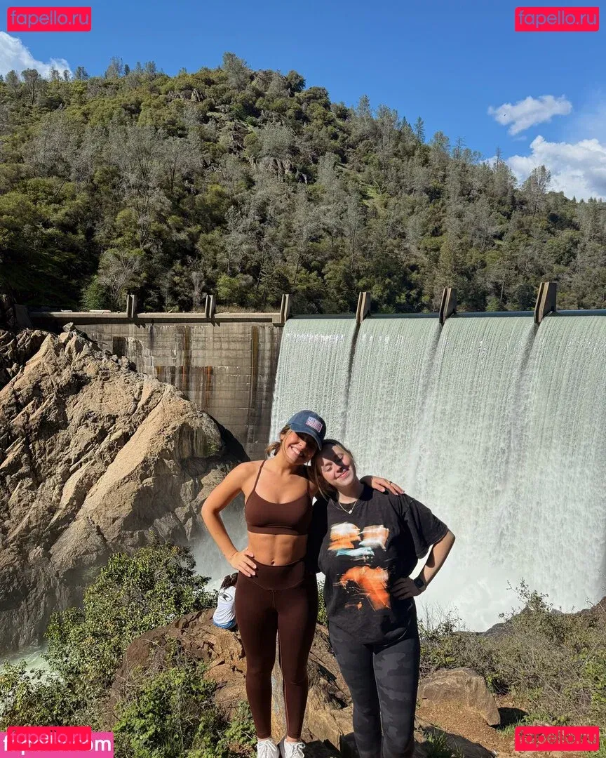 Emmy Bucher Onlyfans Photo Gallery 