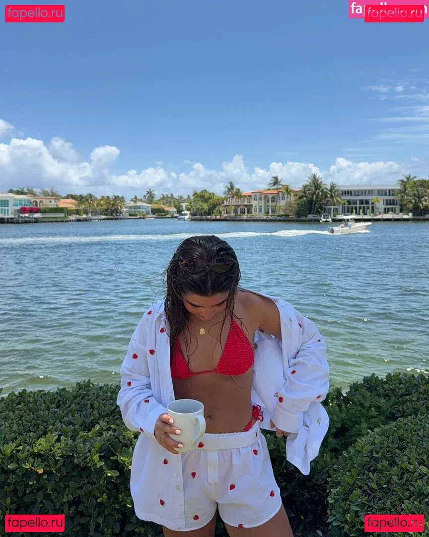 Emmy Bucher Onlyfans Photo Gallery 