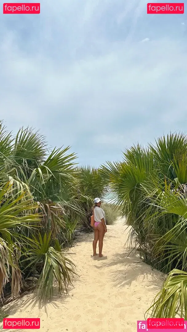 Emmy Bucher Onlyfans Photo Gallery 