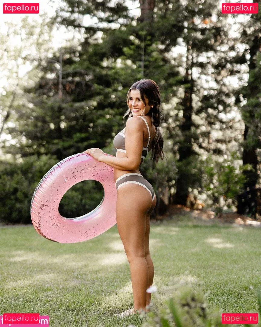 Emmy Bucher Onlyfans Photo Gallery 