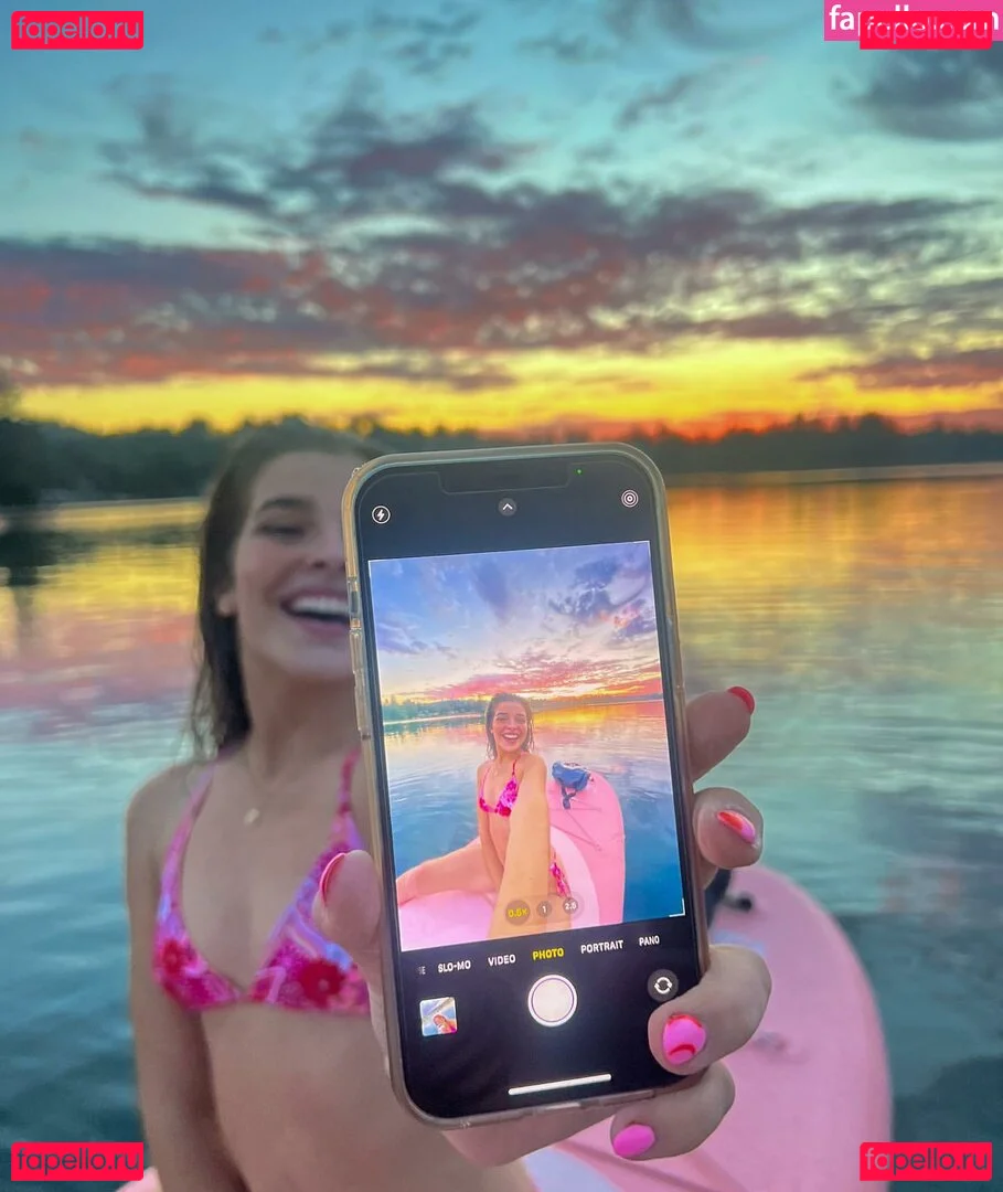 Emmy Bucher Onlyfans Photo Gallery 