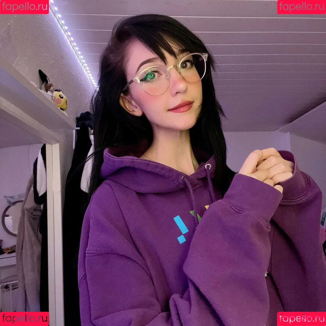 Nananightray Onlyfans Photo Gallery 