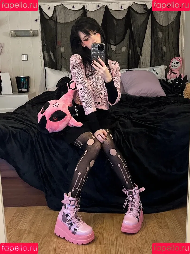 Nananightray Onlyfans Photo Gallery 