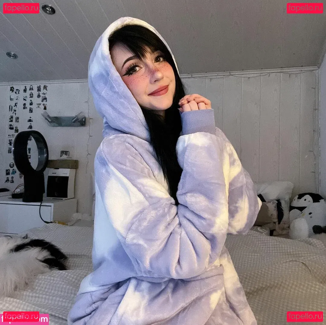 Nananightray Onlyfans Photo Gallery 