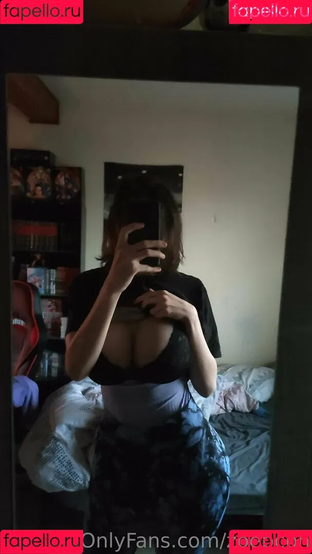 Zoepcbh Onlyfans Photo Gallery 
