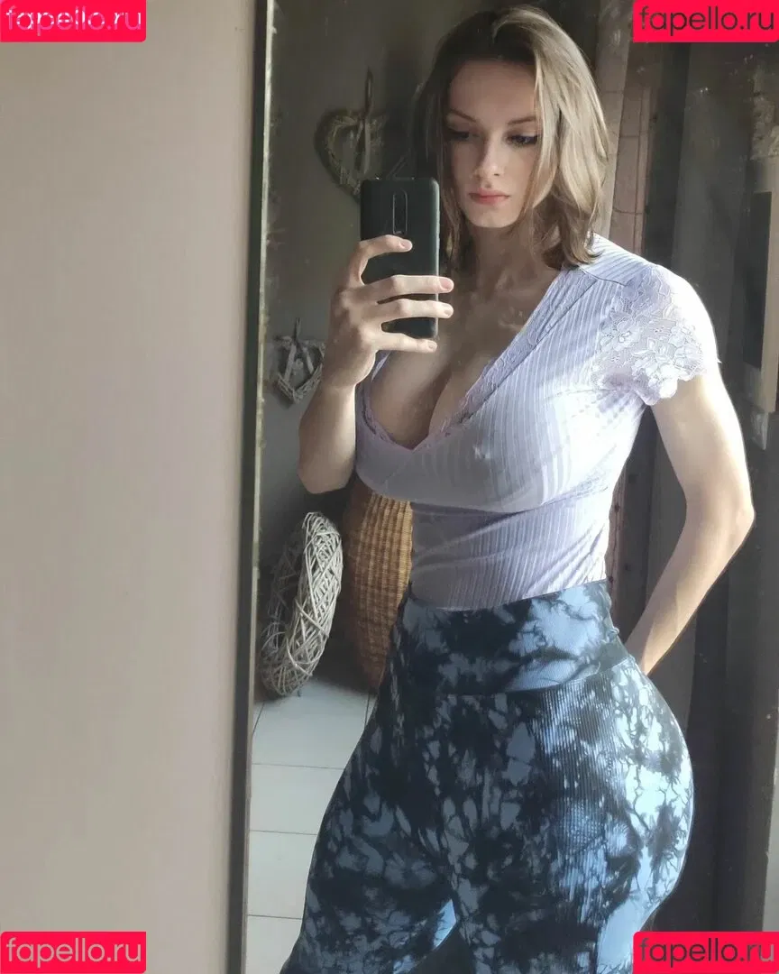 Zoepcbh Onlyfans Photo Gallery 