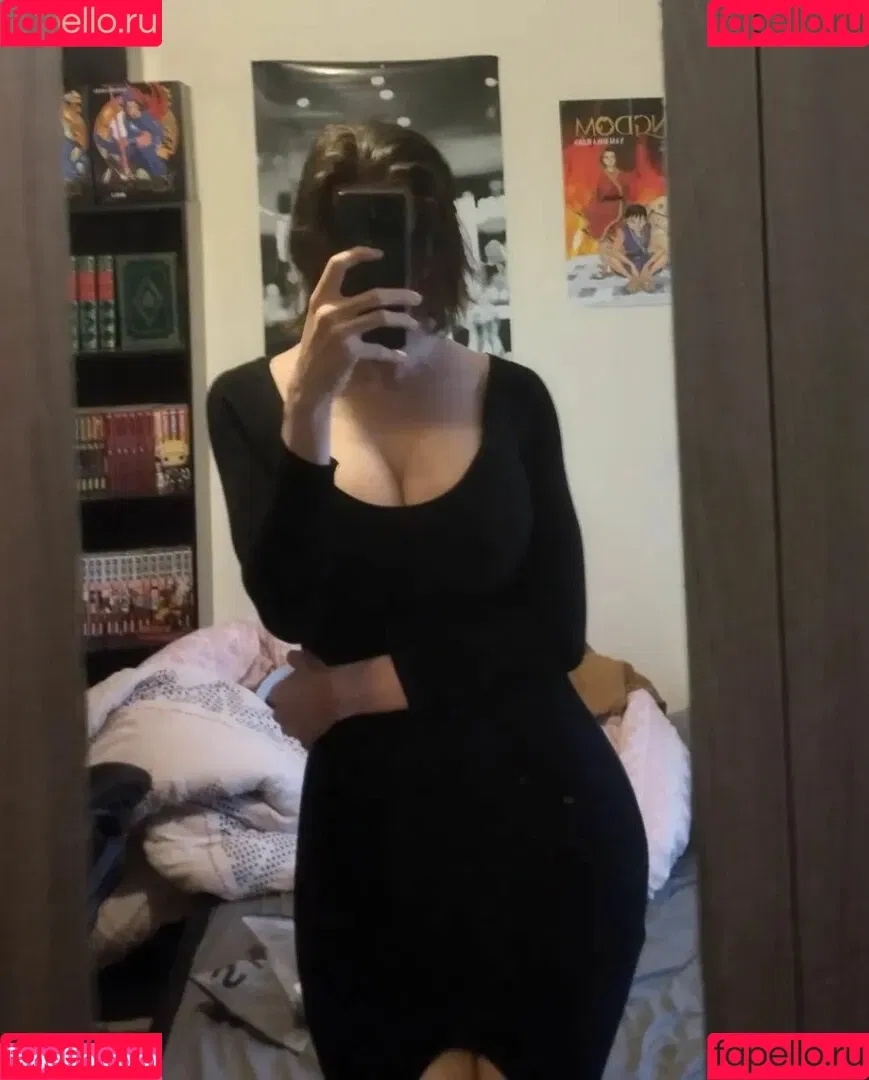 Zoepcbh Onlyfans Photo Gallery 