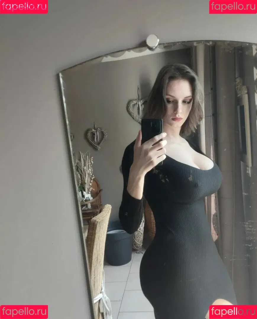 Zoepcbh Onlyfans Photo Gallery 